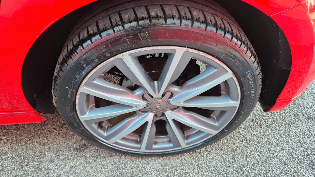 Audi A1 1.6 TDI S line edition plus