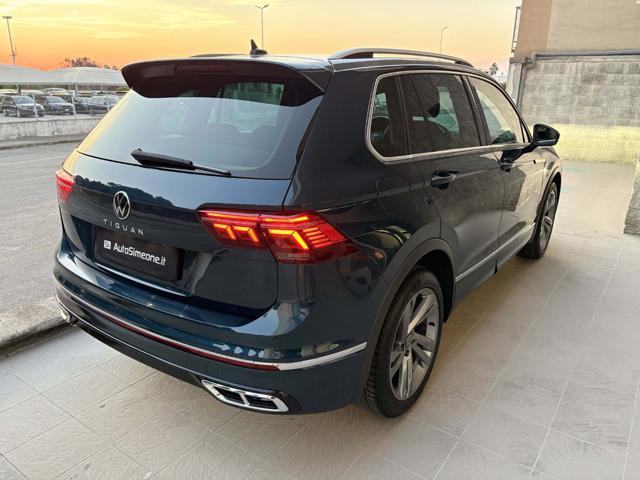 VOLKSWAGEN Tiguan 2.0 TDI 150 CV SCR DSG R-Line LUCI AMBIENTE