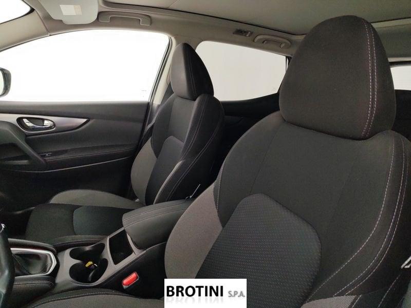 Nissan Qashqai 1.2 DIG-T 115 N-Connecta