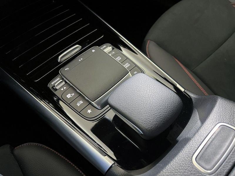 Mercedes-Benz GLA GLA 180 Premium auto