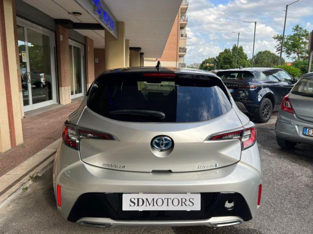TOYOTA Corolla 2.0 Hybrid MoreBusiness