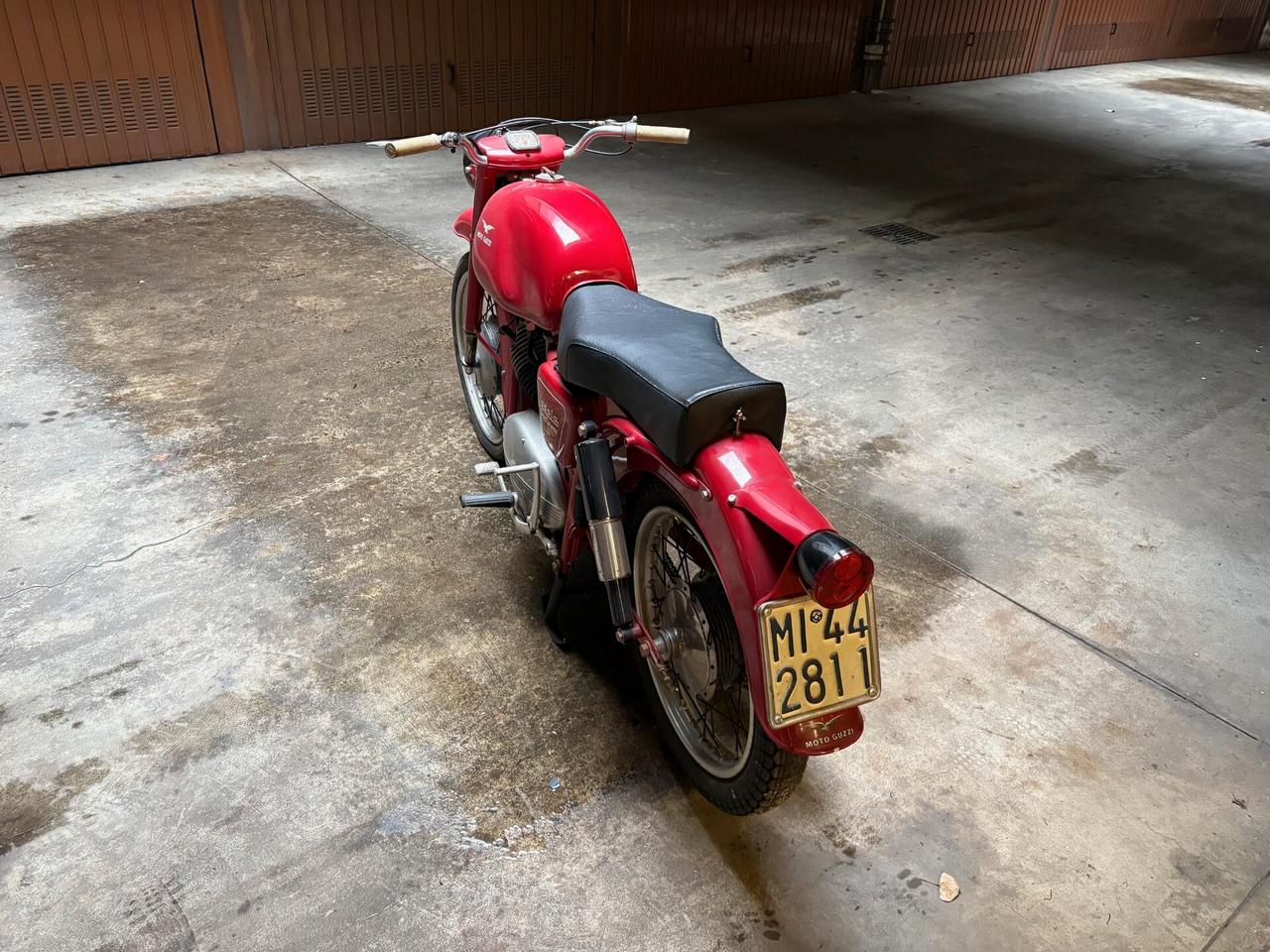 Moto Guzzi Lodola 235 gran turismo