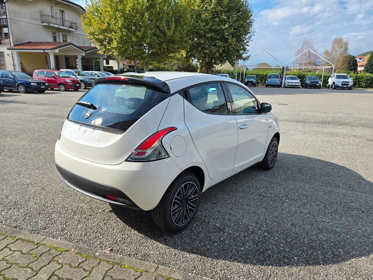 Lancia Ypsilon 1.0 FireFly 5 porte S&S Hybrid