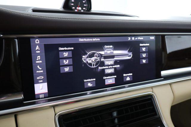 PORSCHE Panamera Panamera 4