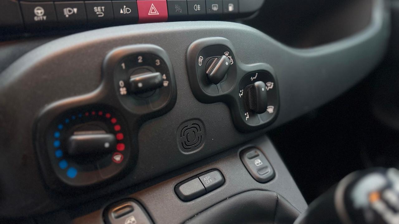 Fiat Panda 0.9 B/METANO 2017 NEOP.