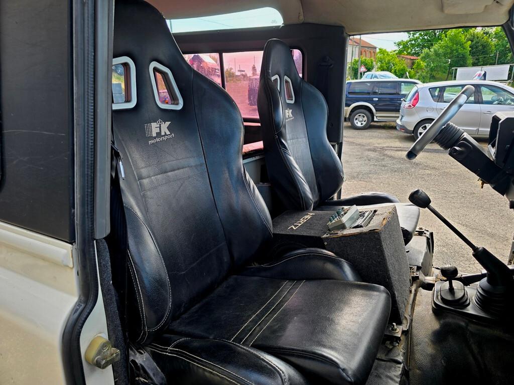 Land Rover Defender 90 2.5 Td5 SW 122CV