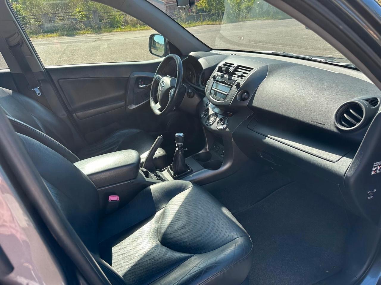 Toyota RAV 4 RAV4 2.2 D-4D 150 CV DPF Luxury