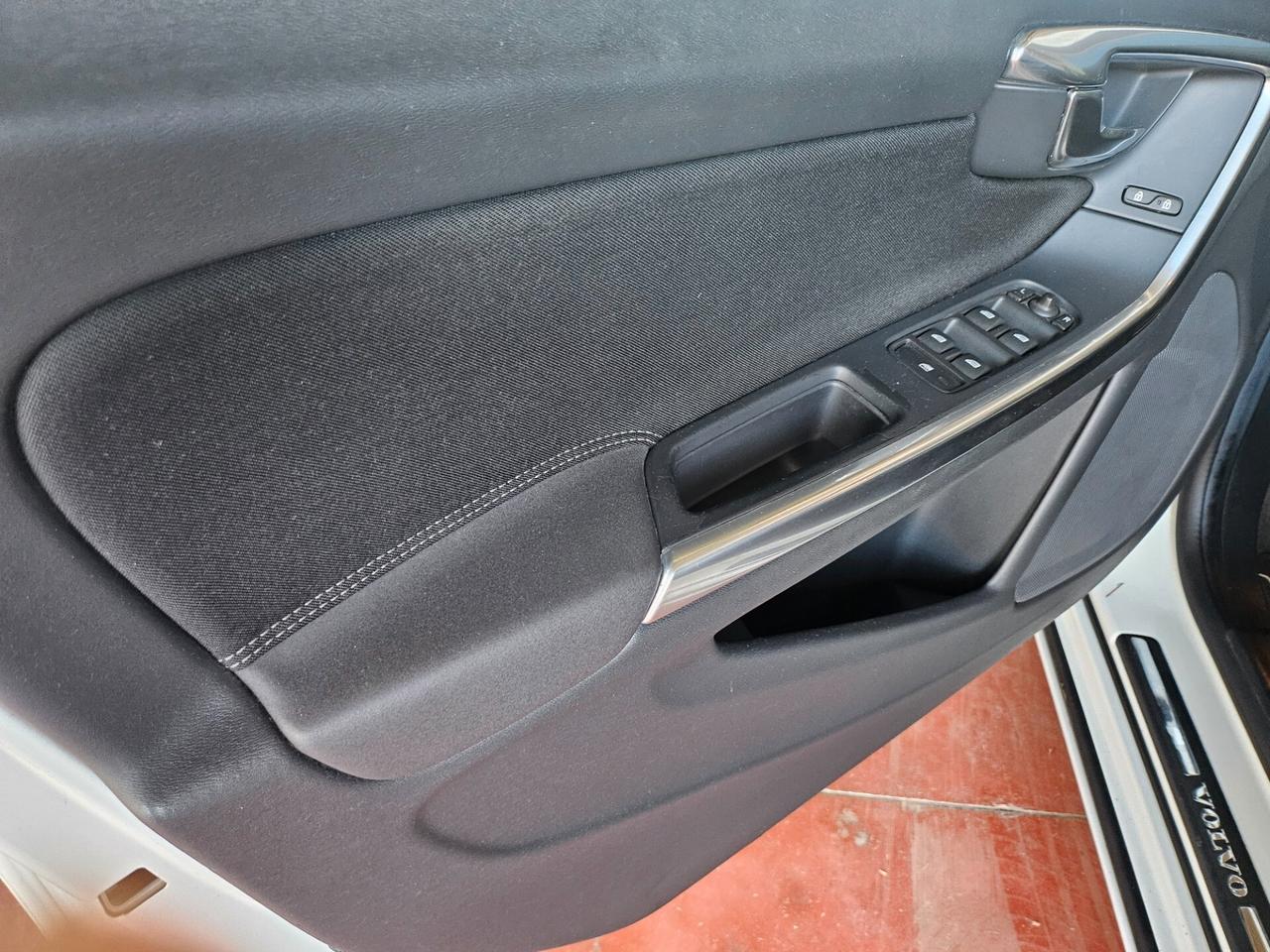 Volvo V60 D2 Kinetic