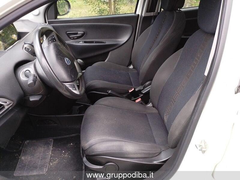 Lancia Ypsilon III 2011 Benzina 0.9 t.air S MomoDesign s&s 85cv dfn E6