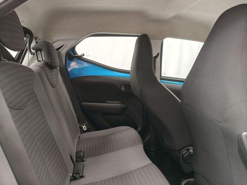 Toyota Aygo Connect 1.0 VVT-i 72 CV 5 porte x-play