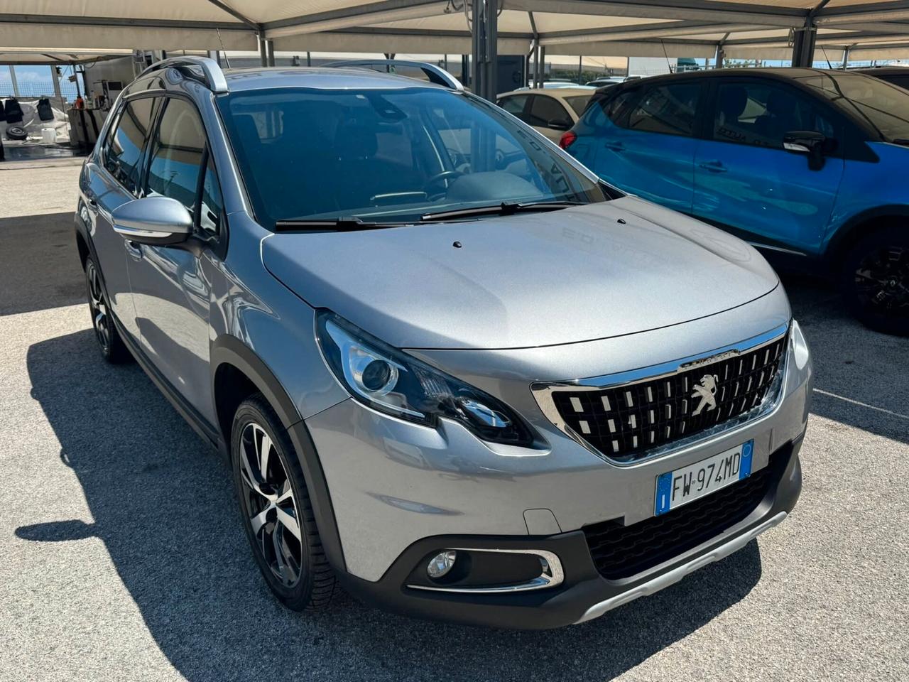 PEUGEOT 2008 EAT6 1.6DIESEL 120CV FULL OPTIONAL PARI AL NUOVO