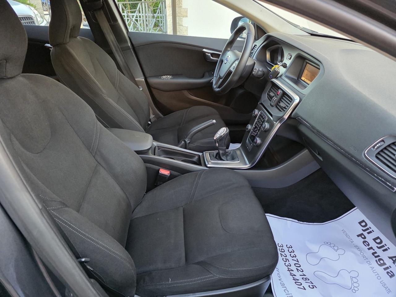 Volvo V40 D2 1.6 Summum