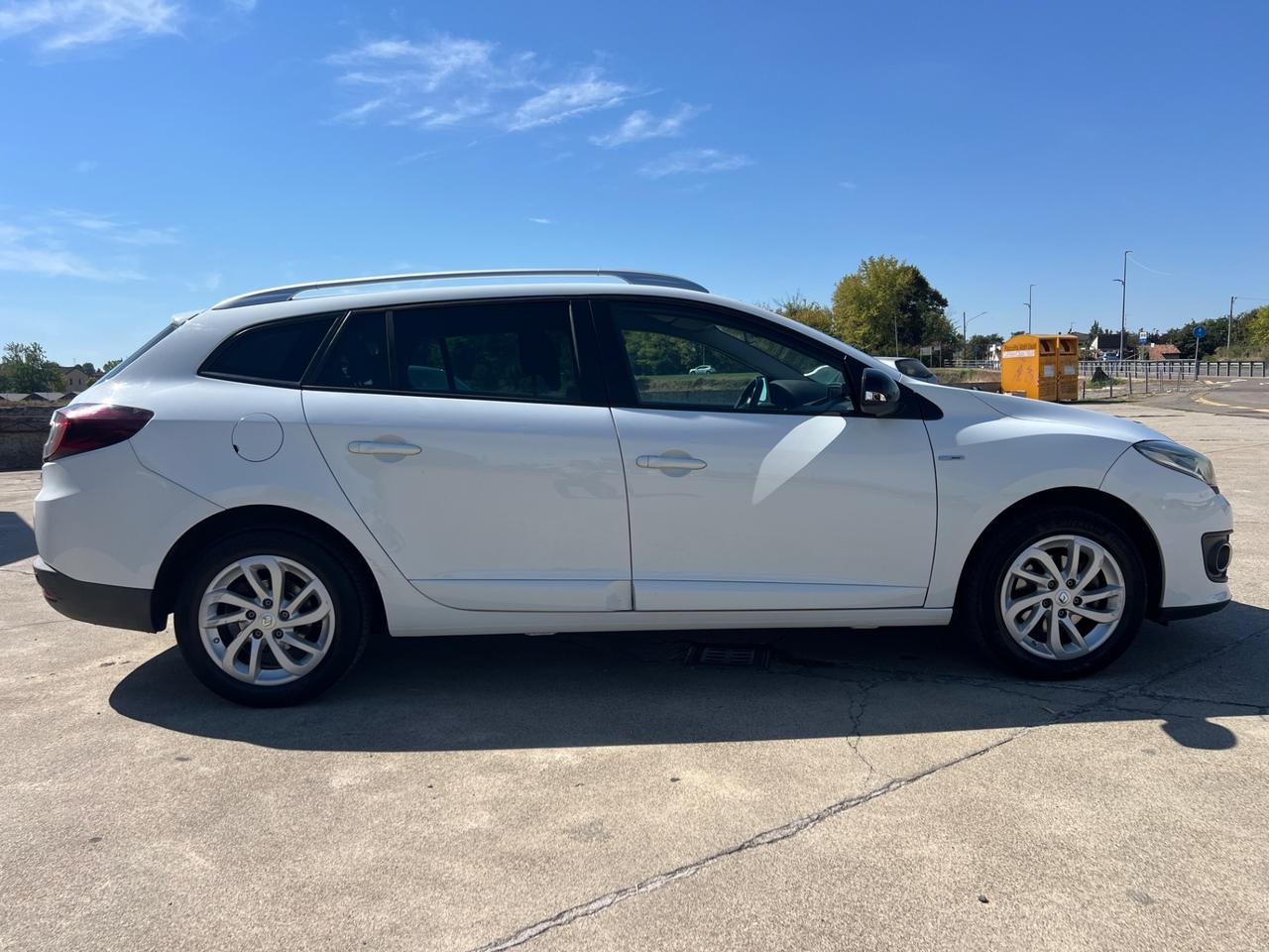 Renault Megane Mégane 1.5 dCi 110CV EDC SporTour Wave