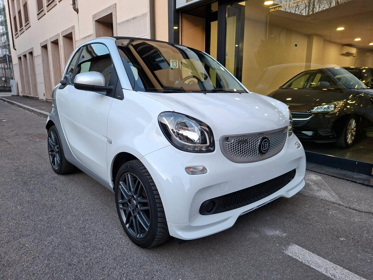 Smart ForTwo 0.9 turbo 90cv Pack Brabus Edition Schermo Pad