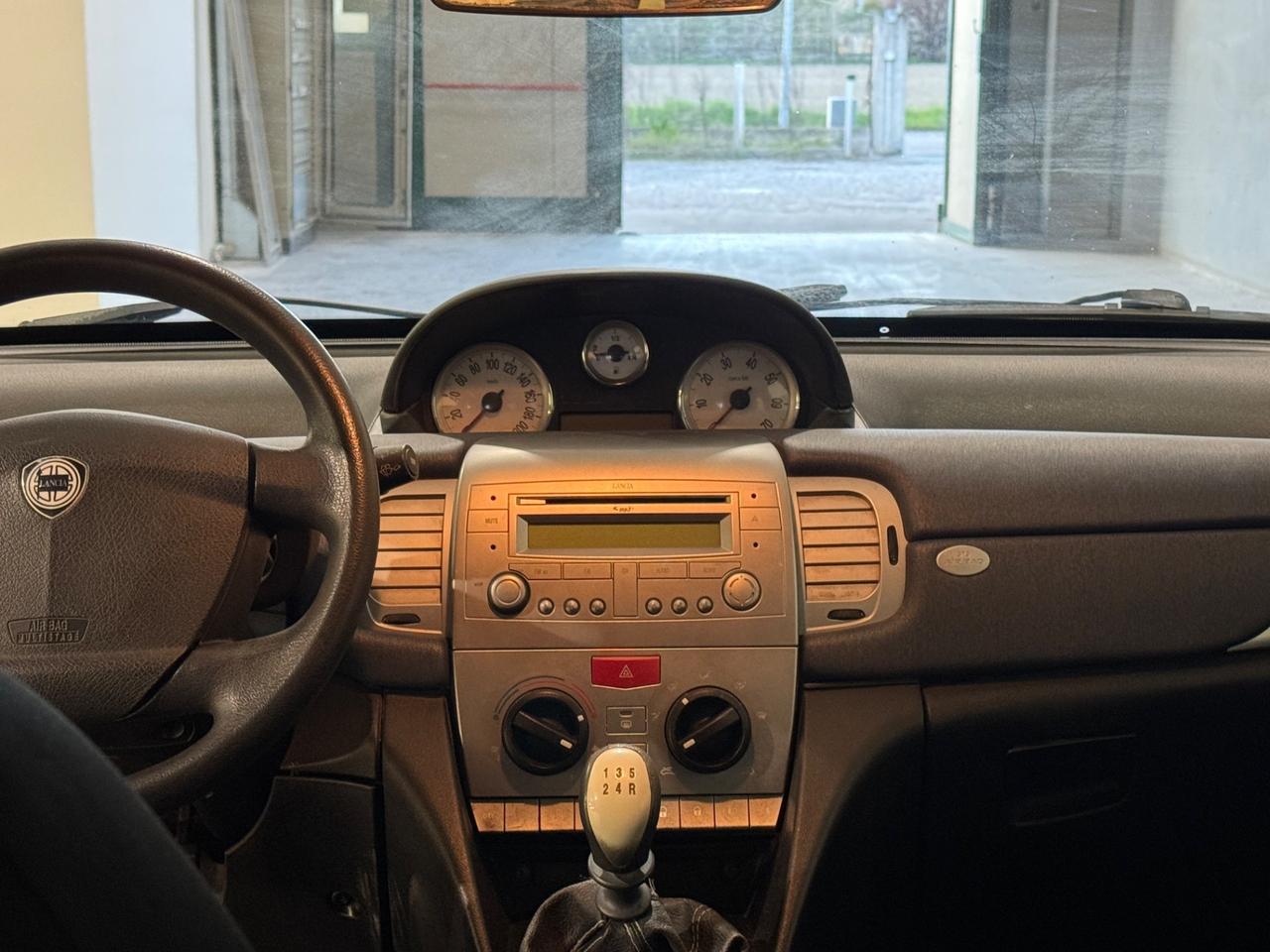 Lancia Ypsilon 1.4 Passion