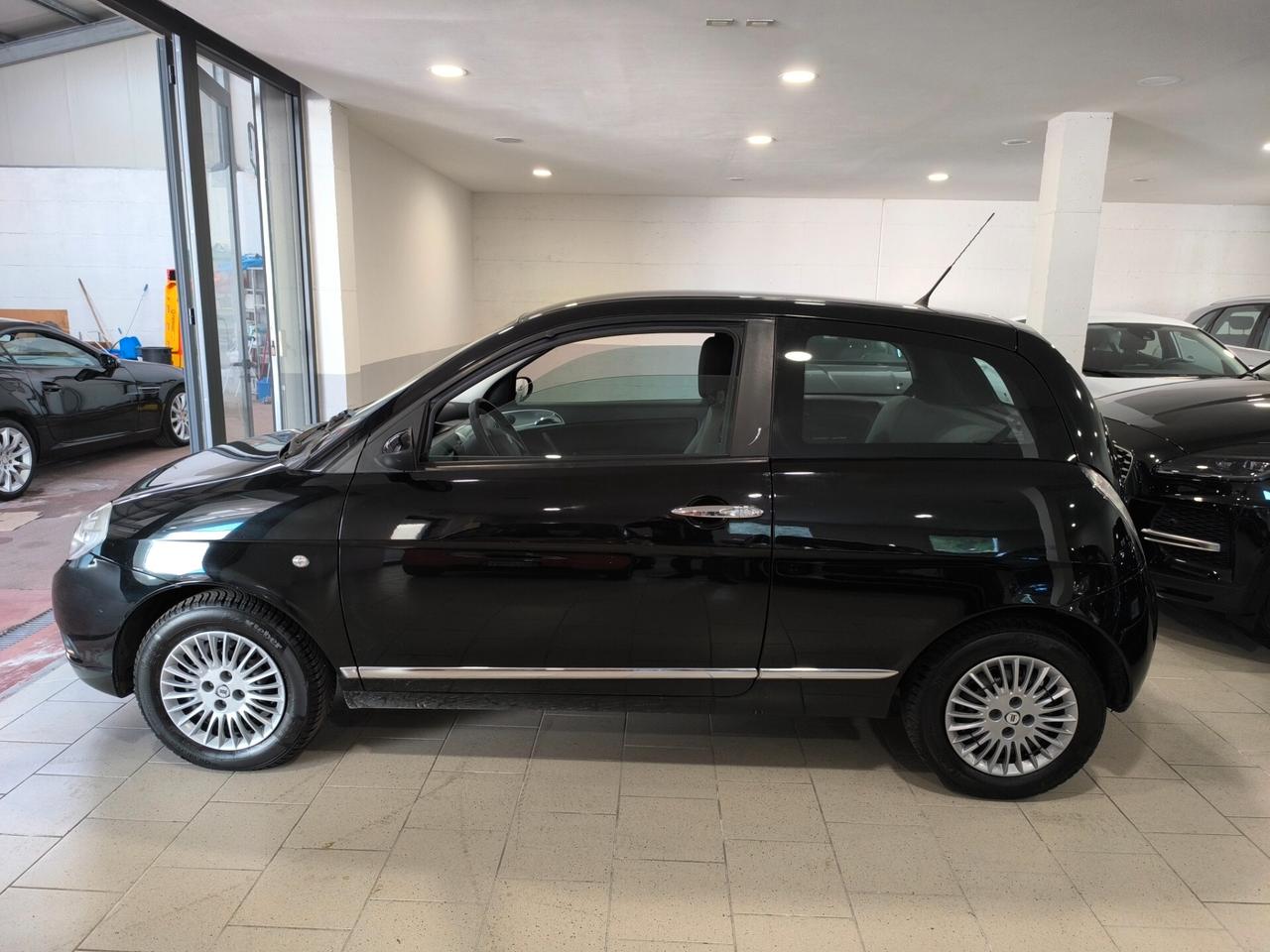 Lancia Ypsilon 1.2 Oro