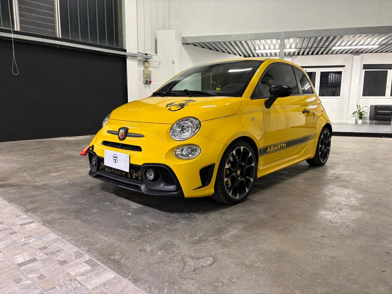 Abarth 595 1.4 Turbo T-Jet 180 CV Competizione