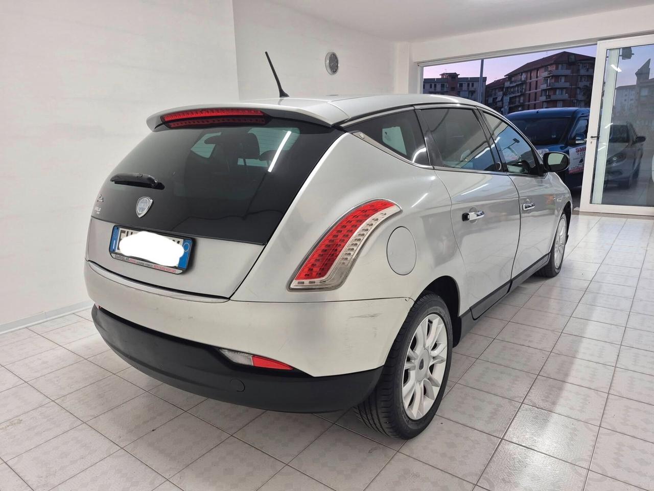 Lancia Delta 1.6 MJT DPF Gold