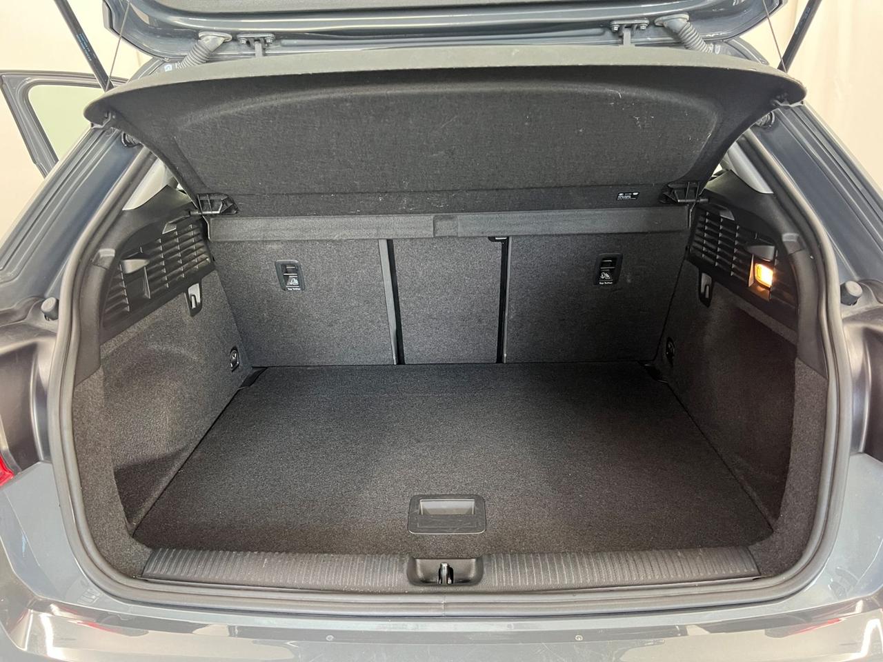 AUDI Q2 I 2017 Q2 30 1.6 tdi