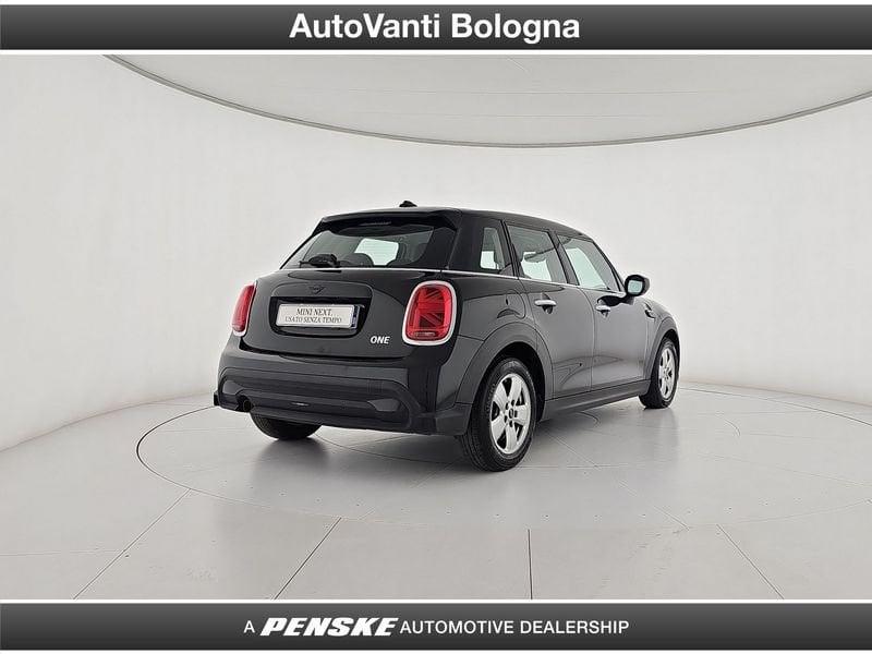 MINI Mini 5 porte Mini 5p 1.5 One Essential 102cv auto