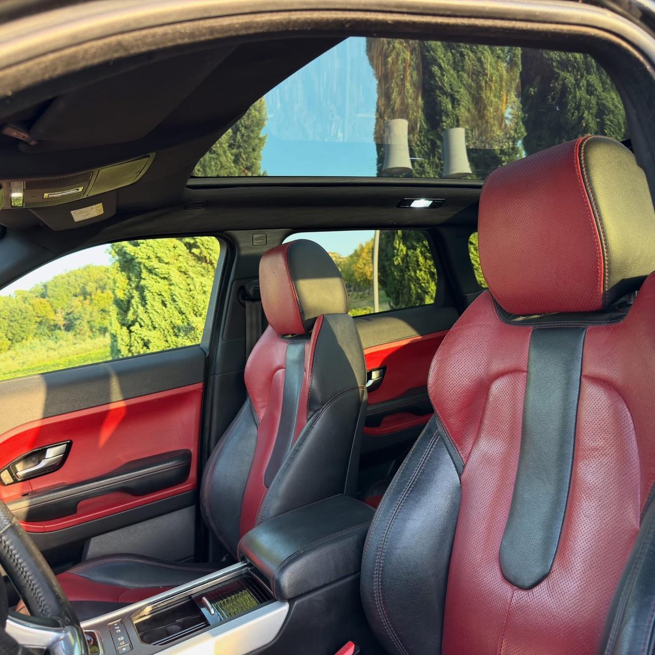 Land Rover Range Evoque 2.2 TD4 5p. Pure