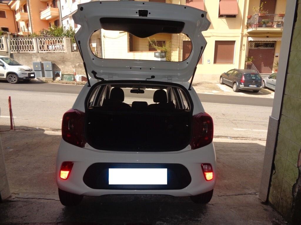 Kia Picanto 1.0 67CV 5 porte (Finanziabile)