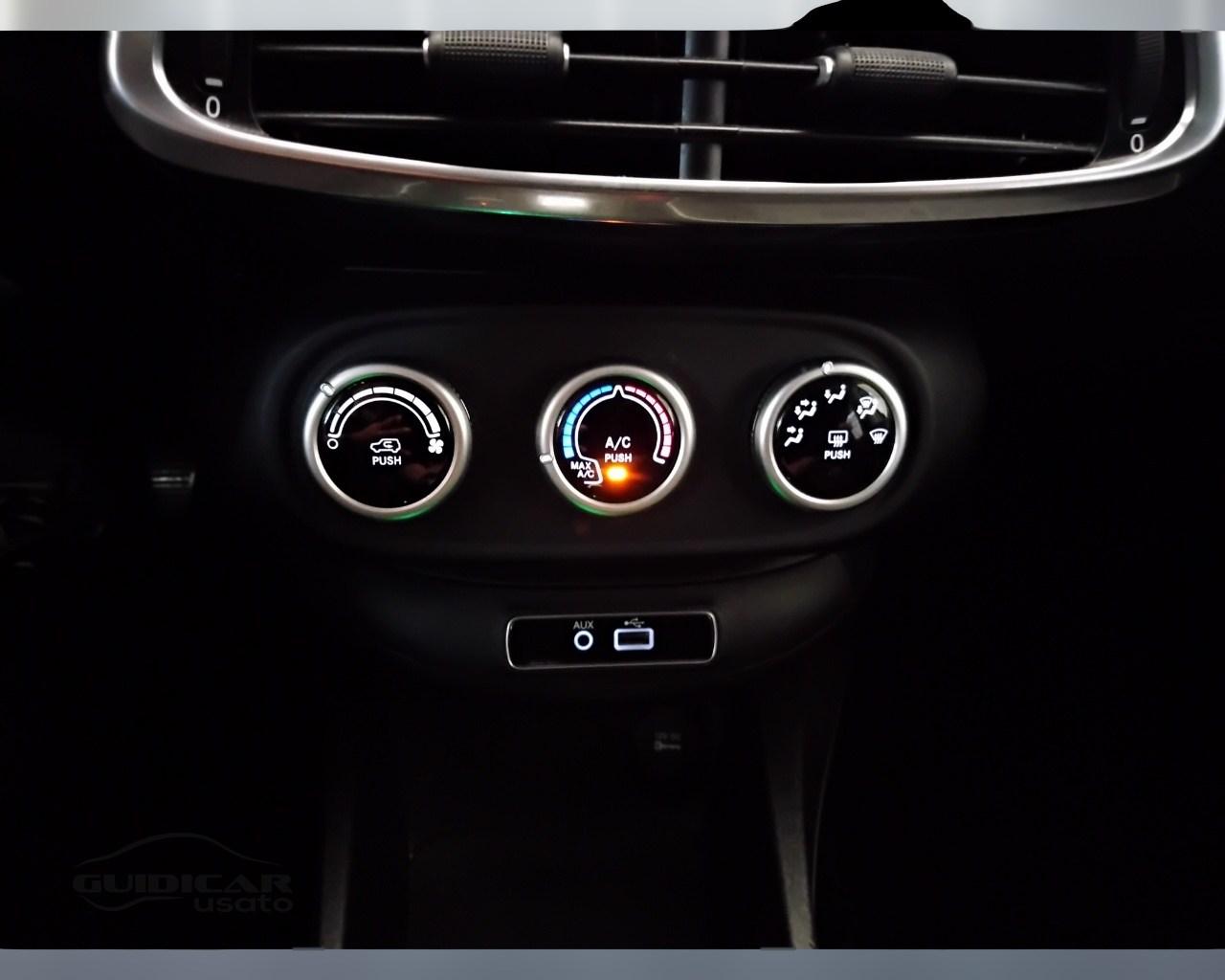 FIAT 500 X 2015 - 500X 1.6 mjt Lounge 4x2 120cv dct