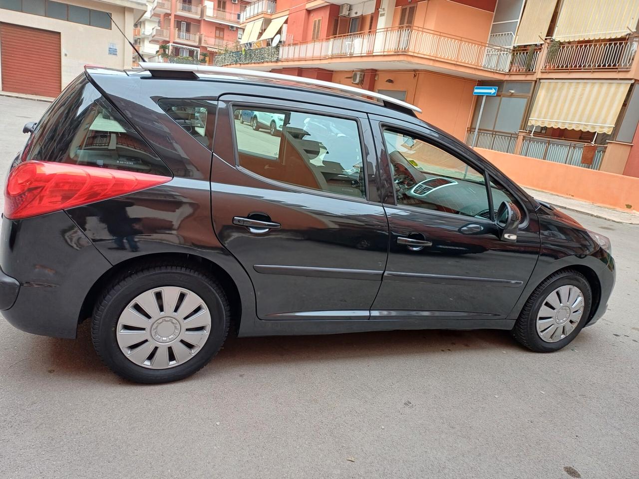 Peugeot 208 PureTech 100 Stop&Start 5 porte Allure