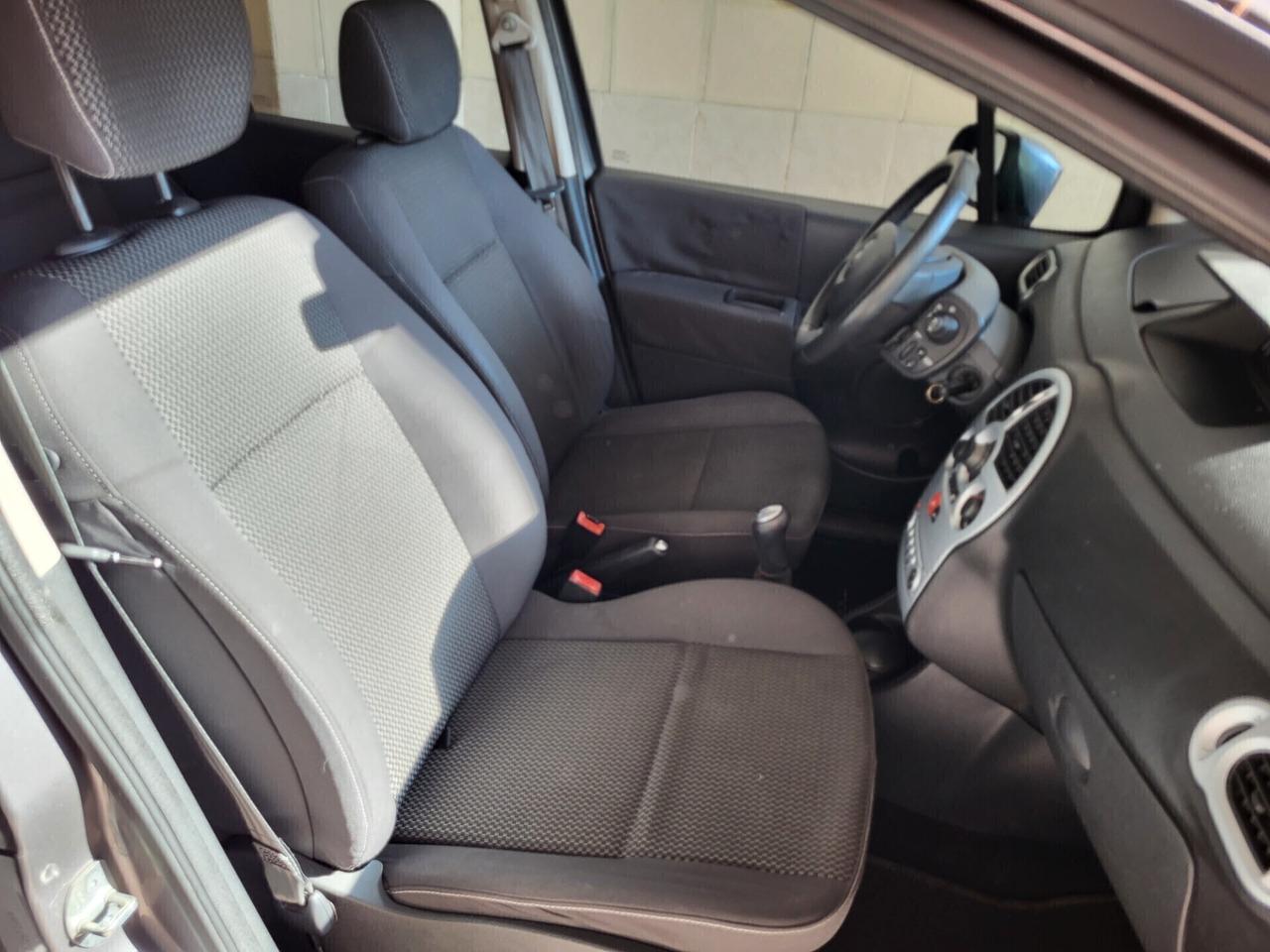 Renault Modus Grand 1.2 16V Dynamique