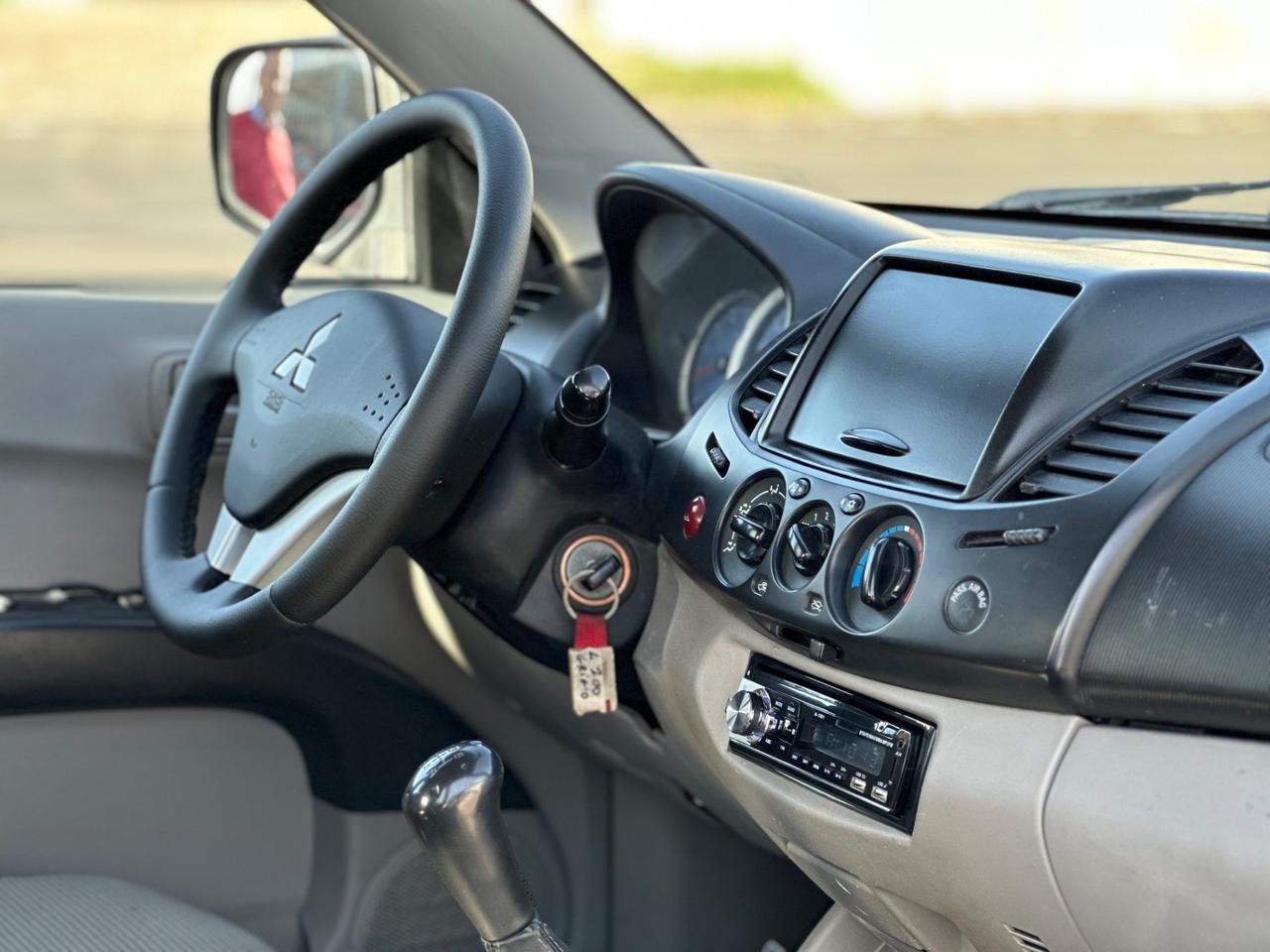 Mitsubishi L200 2.5 DI-D/136CV Double Cab Invite