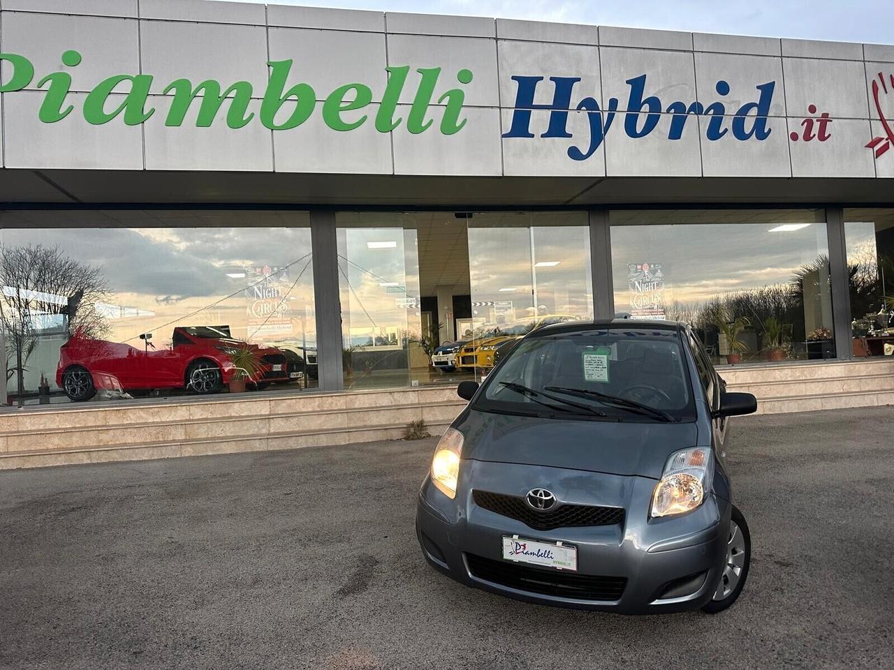 Toyota Yaris 1.3 BENZ 5 porte Sol