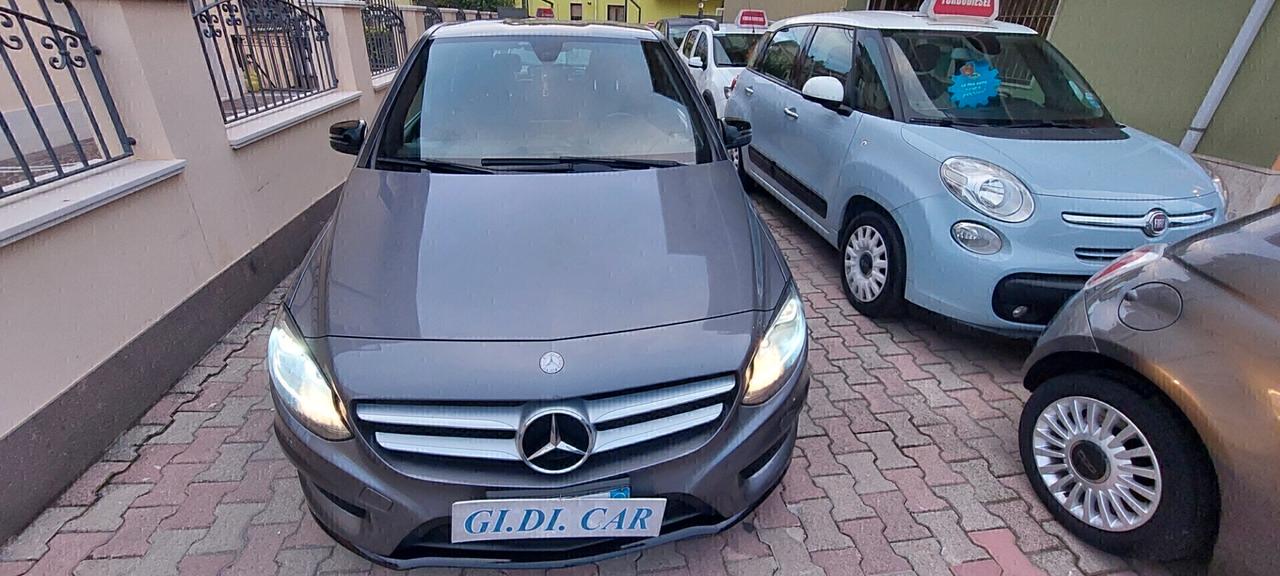 MERCEDES B 180 TUTTA AMG 1,5 DIESEL 110 CV ECCELLENTI CONDIZIONI GENERALI NAVI LEGA FULL