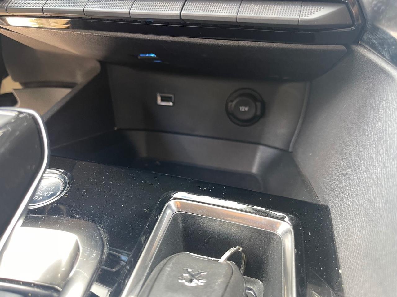 Peugeot 3008 1.5 Blue HDI 130 Active Pack