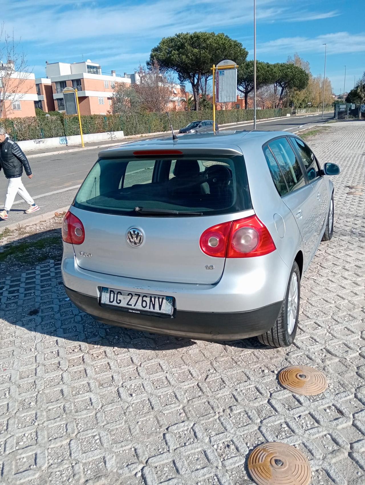 Volkswagen Golf 1.6 5p. Comfortline