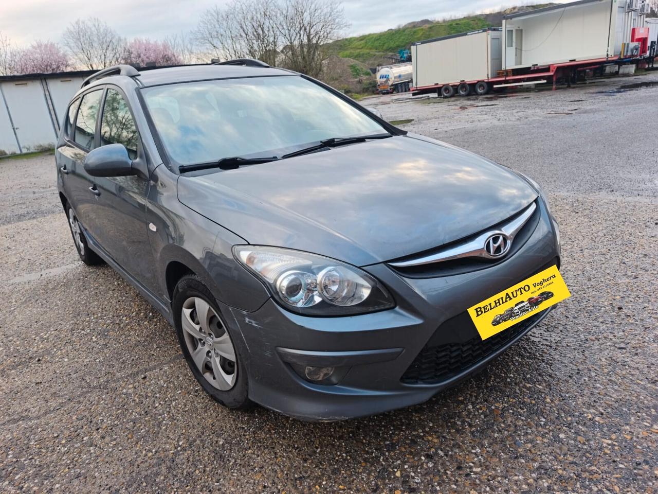 Hyundai i30 Sw 2011---1.6 Diesel