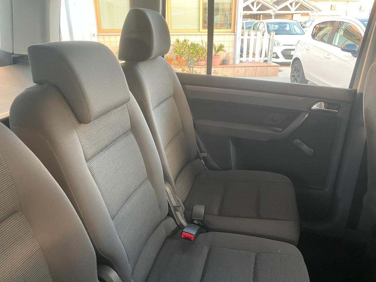 Volkswagen Touran 1.6 Trendline GPL