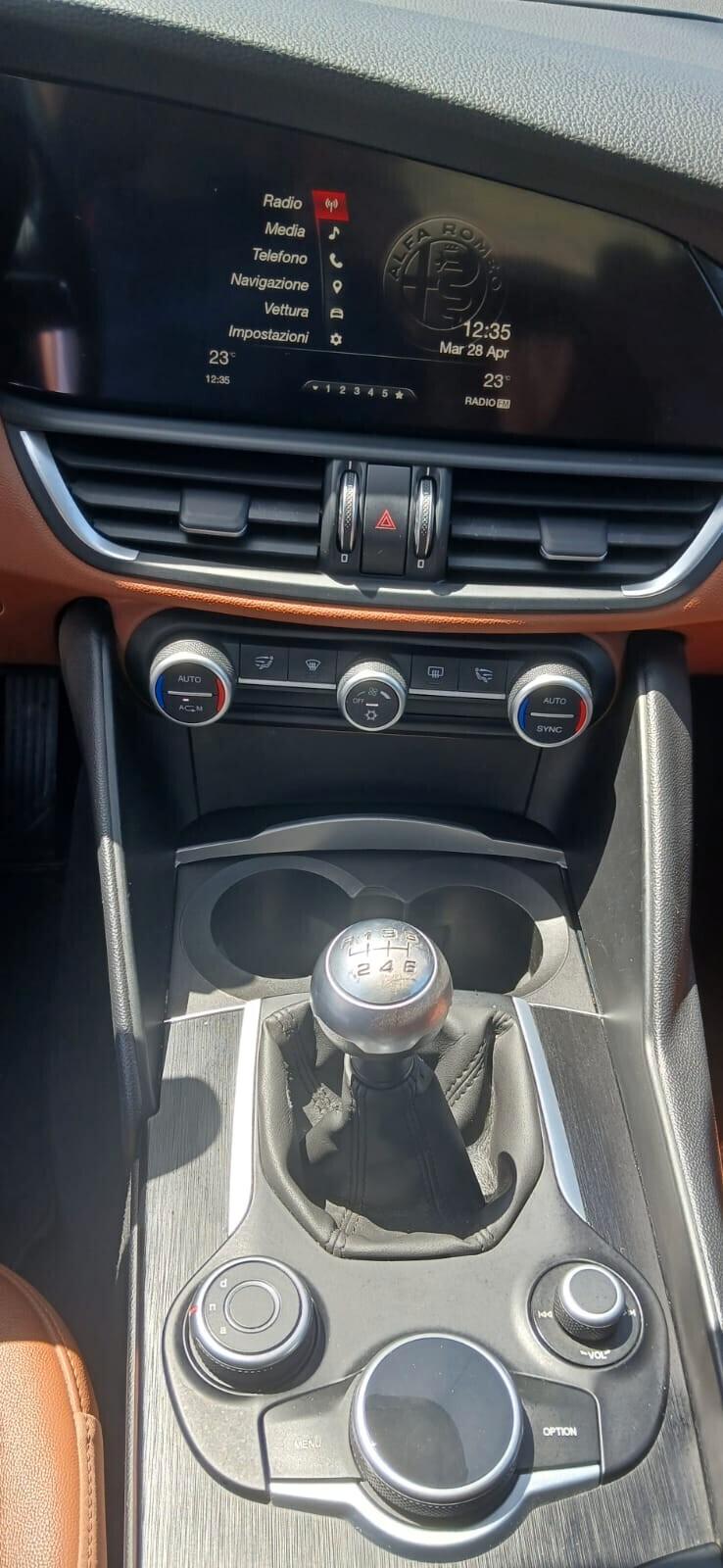 Alfa Romeo Giulia 2.2 Tdi 150 CV Super - 2017