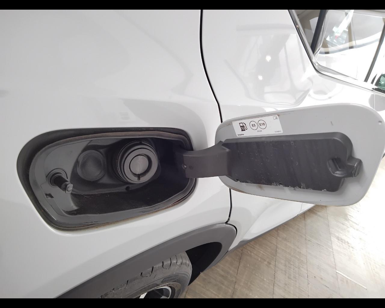 VOLVO XC40 - XC40 1.5 t5 phev R-design auto my21