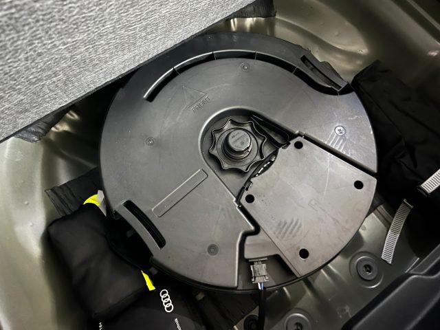 AUDI Q2 35TDI Stronic S line "19 Sline/Telec./Navi/MATRIX