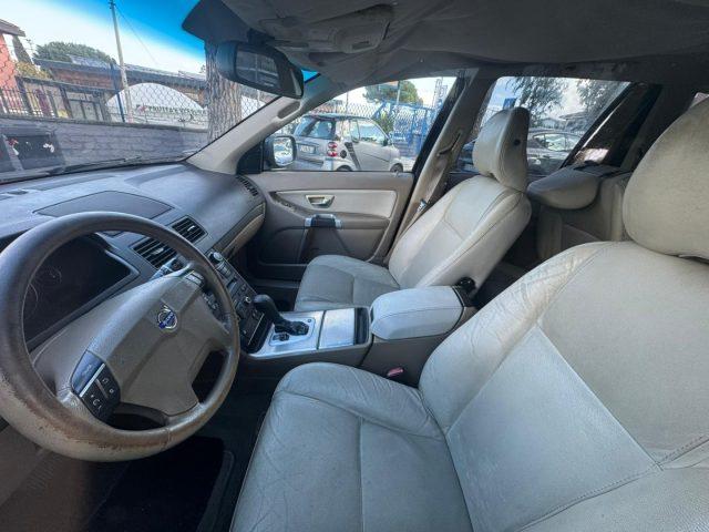 VOLVO XC90 2.4 D5 185 CV aut. AWD Executive *GANCIO TRAINO*