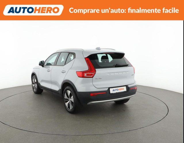 VOLVO XC40 D3 AWD Momentum Pro