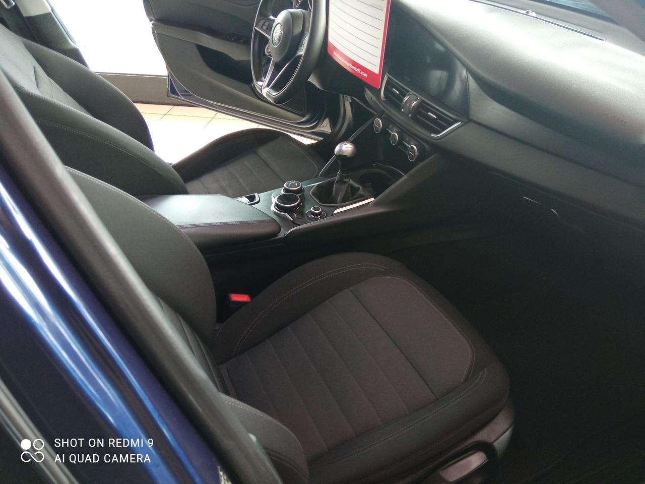 Alfa Romeo Giulia 2.2 Turbodiesel 150 CV Business Launch Edition