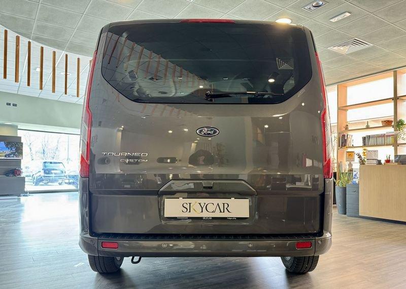 Ford Tourneo Custom 320 2.0 EcoBlue 170CV aut. PC Sport . Il prezzo è iva esclusa