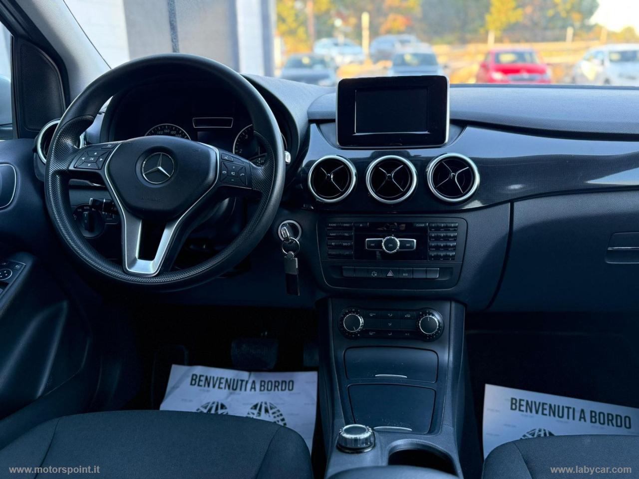 MERCEDES-BENZ B 180 d Automatic Business