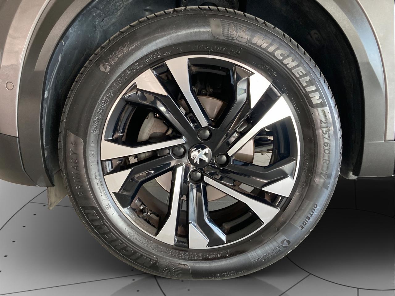 PEUGEOT 2008 1.2 puretech GT Line s&s 130cv