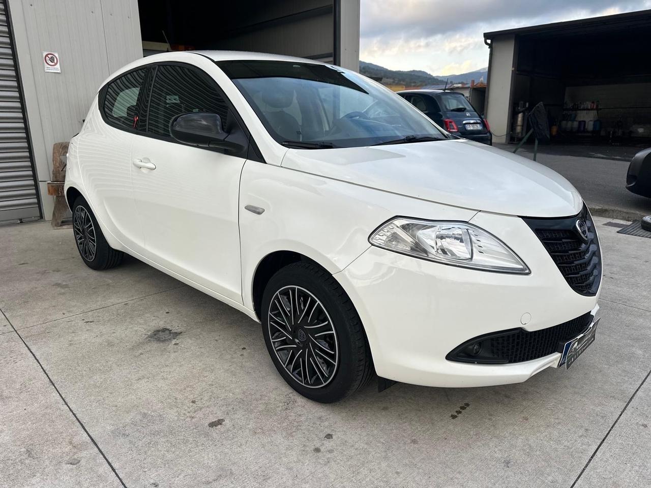 Lancia Ypsilon 1.2 69 CV 5 porte Elle