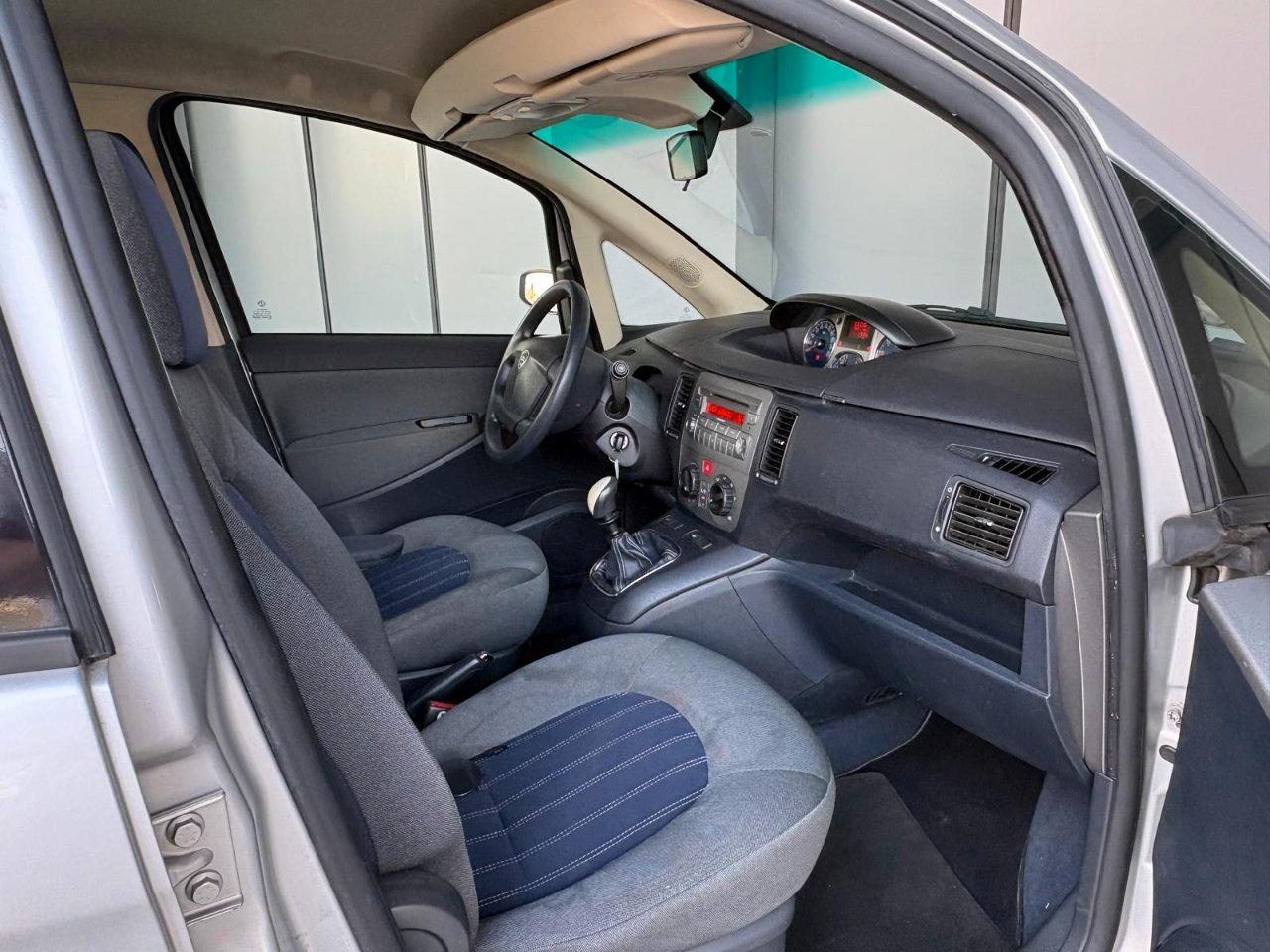 Lancia Musa 1.4 8v Argento GPL