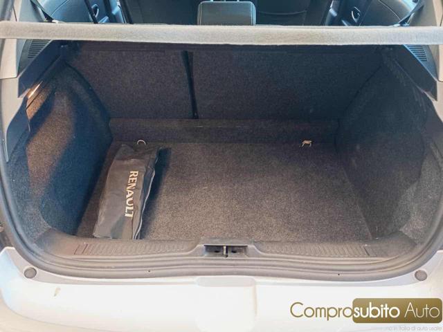 RENAULT Clio 1.2 16V 5 porte Dynamique