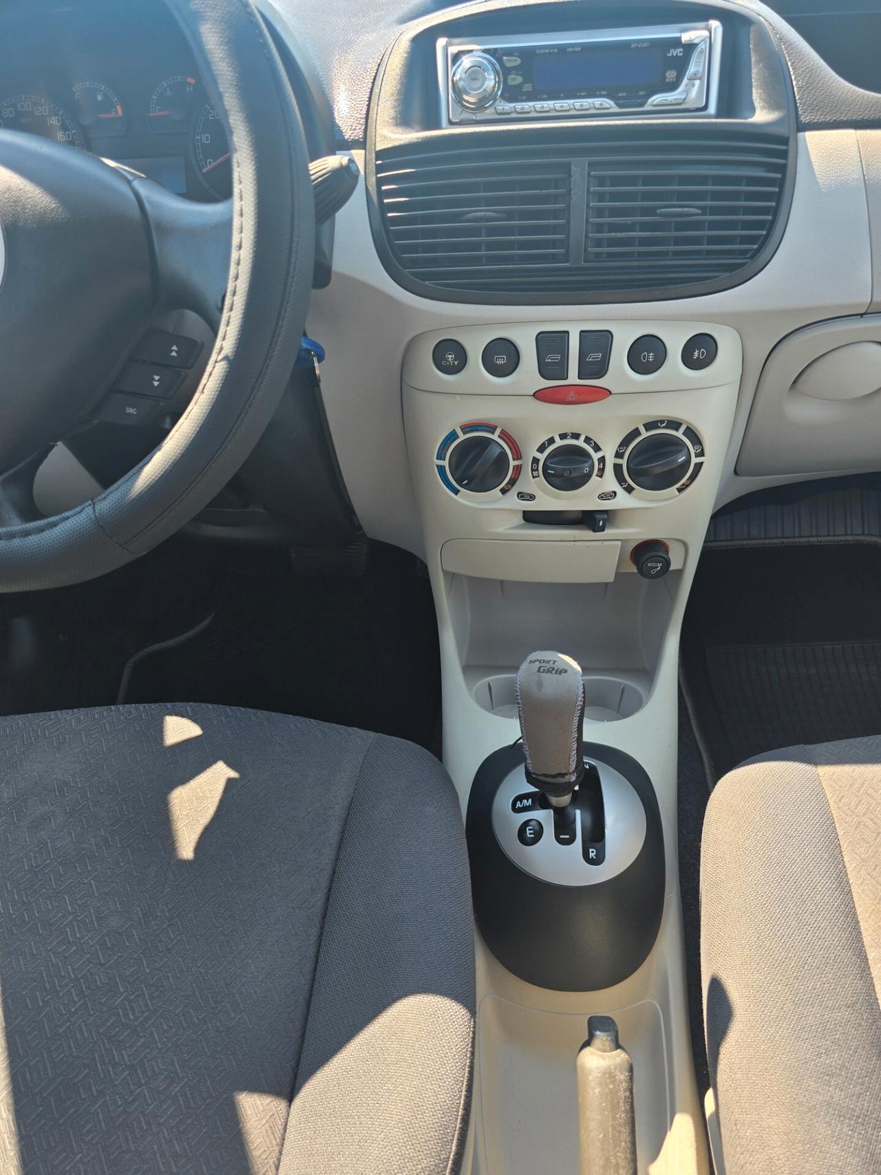 Fiat Punto 1.3 Multijet AUTOMATICO NEOPATENTATI