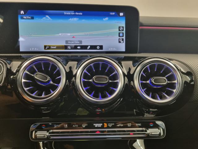 MERCEDES-BENZ A 180 d Automatic Premium